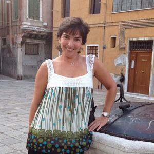 Meet your Posher, Iris galanis